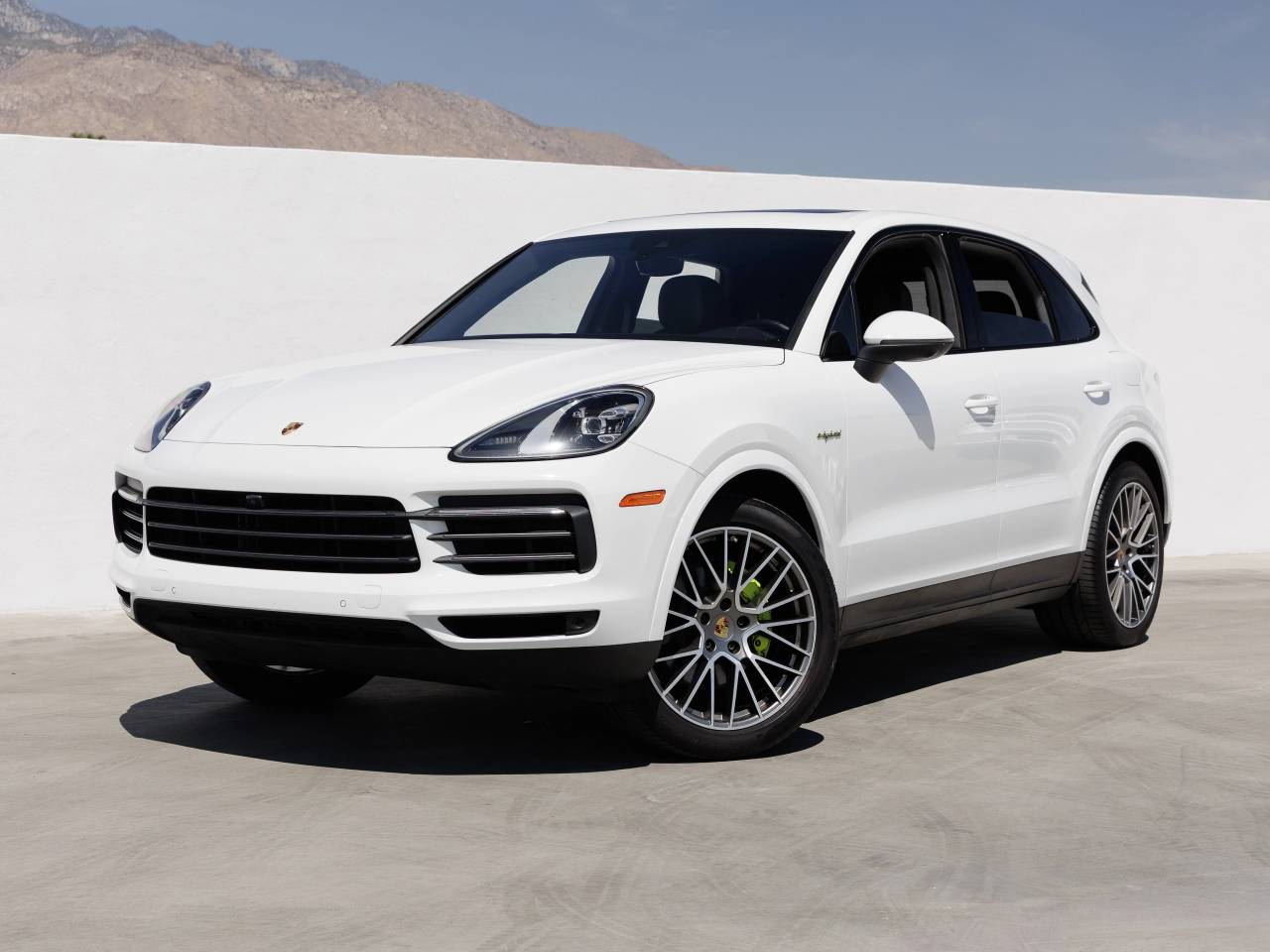 2023 Porsche Cayenne Cayenne E-Hybrid Platinum Edition (MY23)