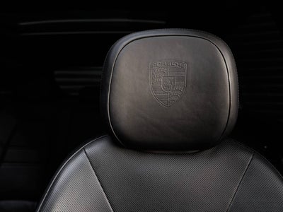 2023 Porsche Cayenne Cayenne E-Hybrid Platinum Edition (MY23)