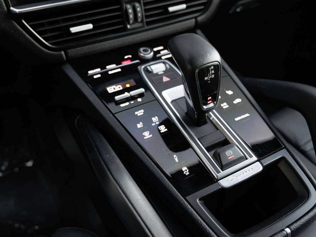 2023 Porsche Cayenne Cayenne E-Hybrid Platinum Edition (MY23)