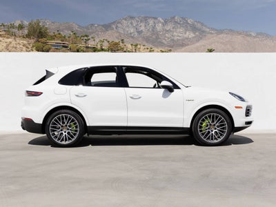 2023 Porsche Cayenne Cayenne E-Hybrid Platinum Edition (MY23)