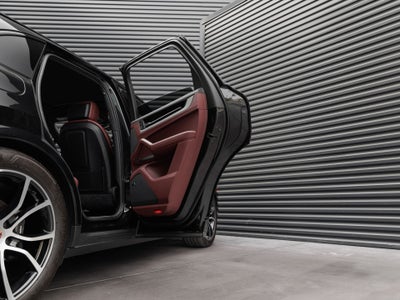 2025 Porsche Cayenne Cayenne E-Hybrid