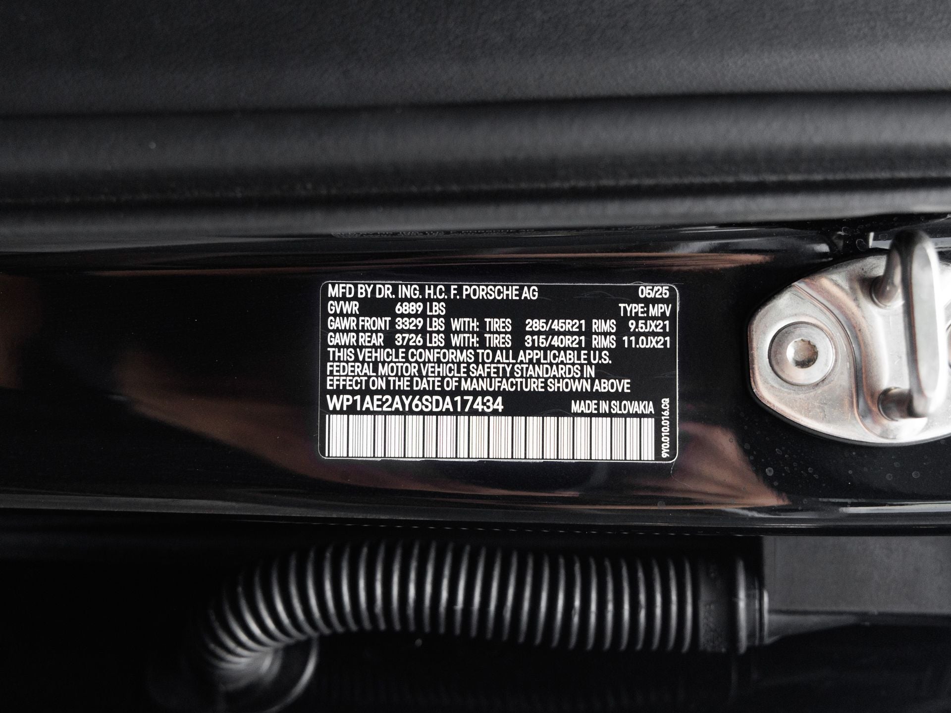 2025 Porsche Cayenne Cayenne E-Hybrid