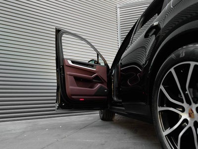 2025 Porsche Cayenne Cayenne E-Hybrid