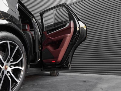 2025 Porsche Cayenne Cayenne E-Hybrid