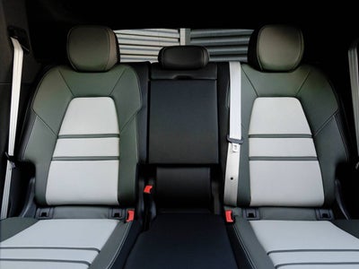 2026 Porsche Cayenne Cayenne E-Hybrid