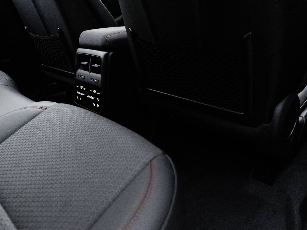 2026 Porsche Macan Macan GTS Electric
