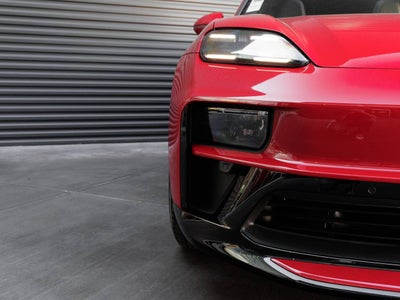 2026 Porsche Macan Macan GTS Electric