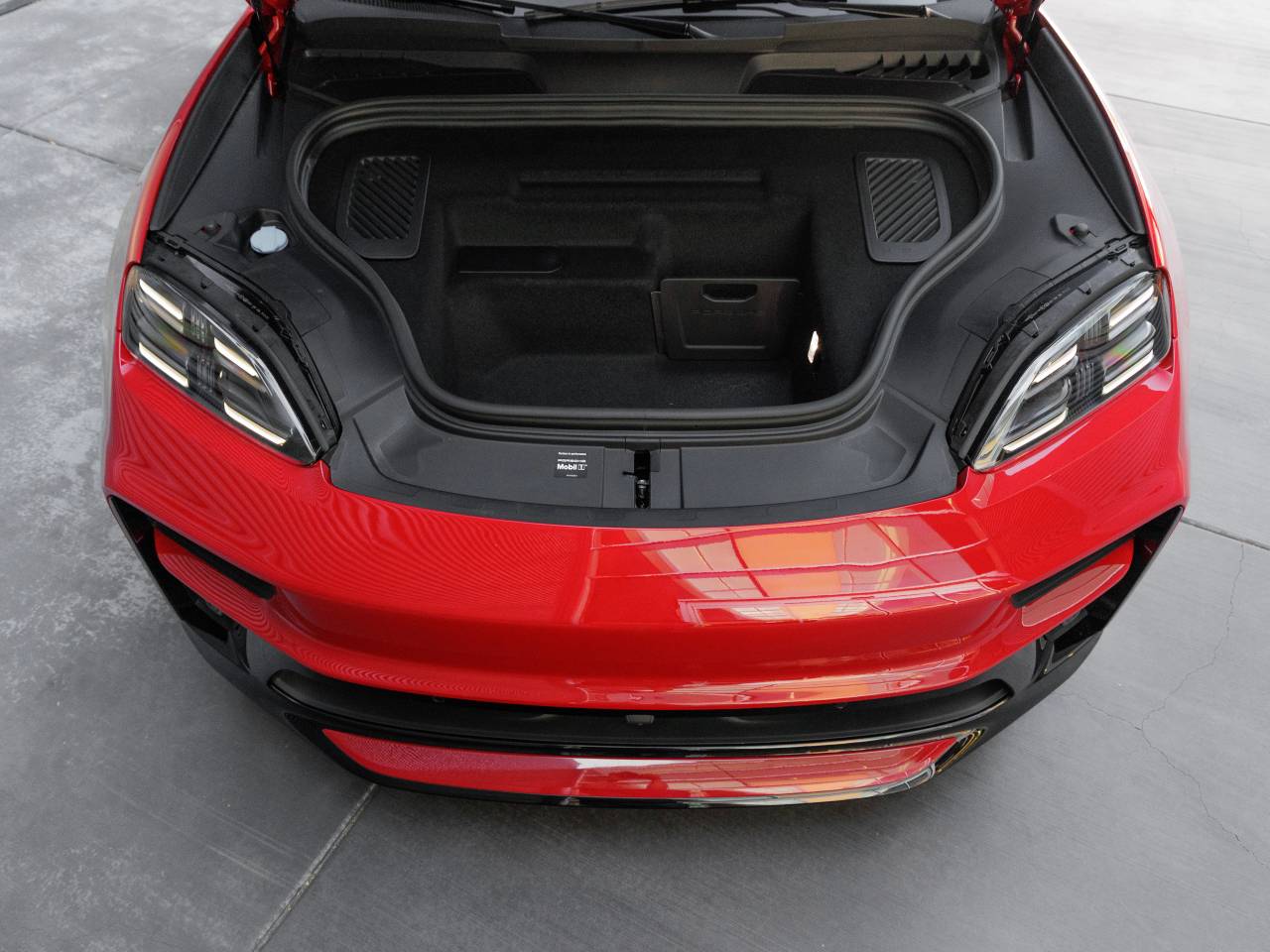 2026 Porsche Macan Macan GTS Electric