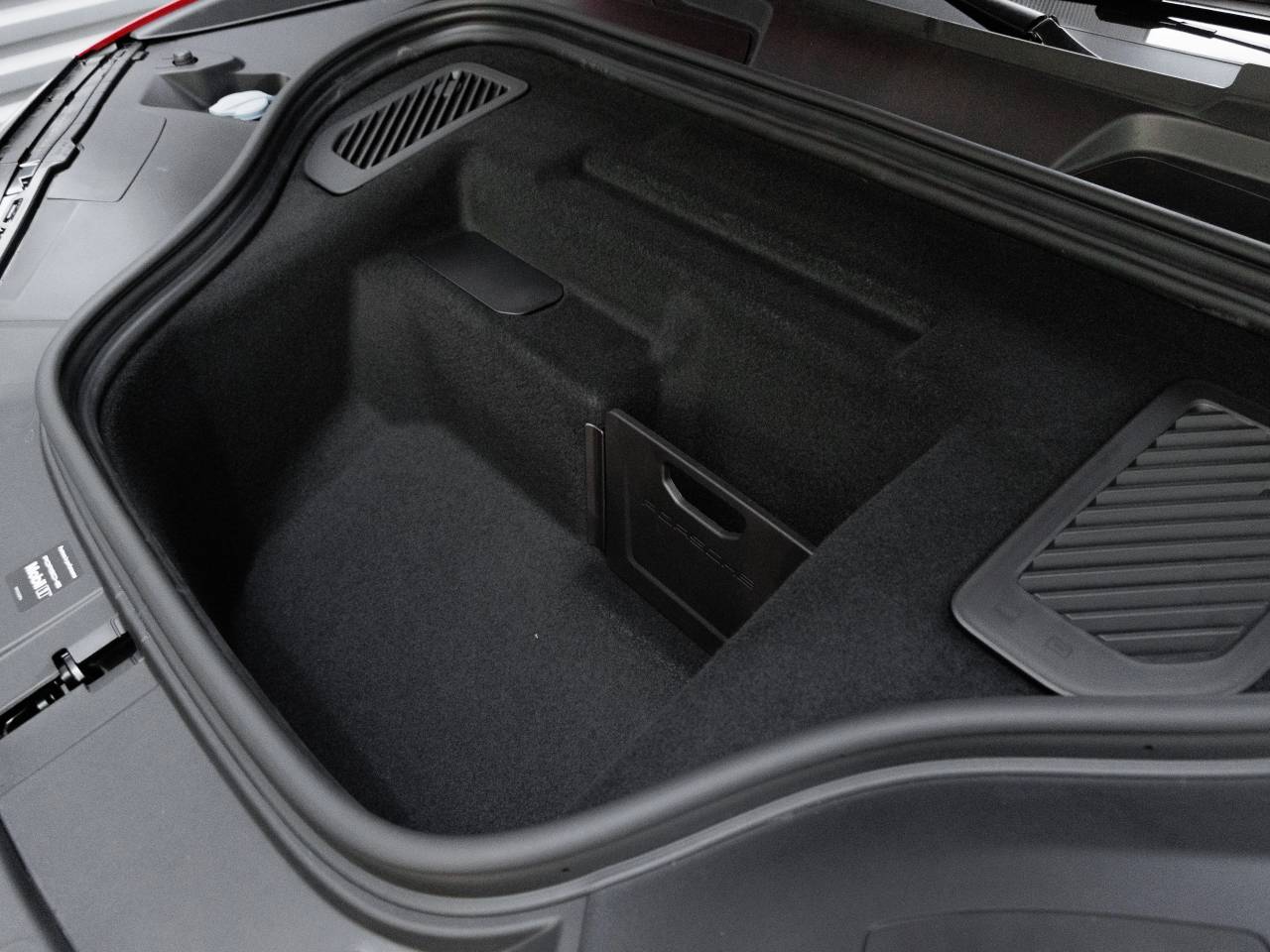 2026 Porsche Macan Macan GTS Electric