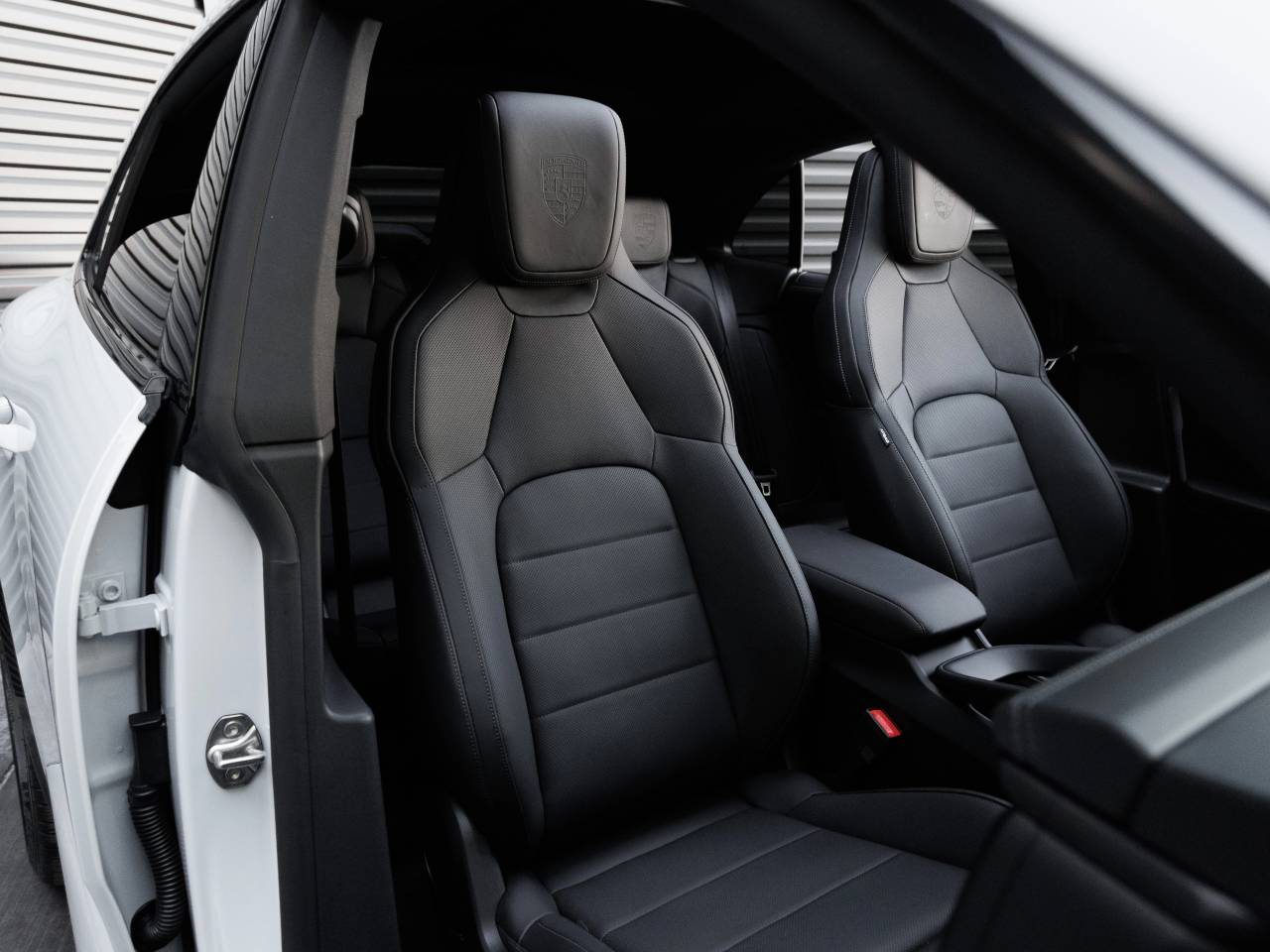 2026 Porsche Macan Macan GTS Electric
