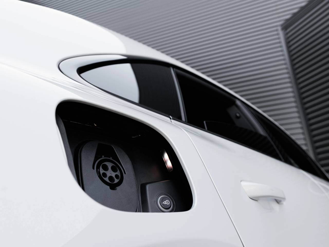 2026 Porsche Macan Macan GTS Electric