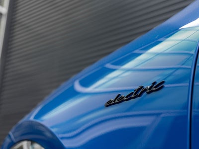 2026 Porsche Macan Electric GTS