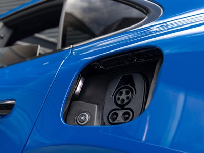 2026 Porsche Macan Electric GTS