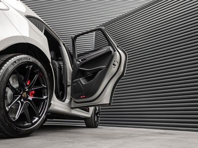 2026 Porsche Macan GTS