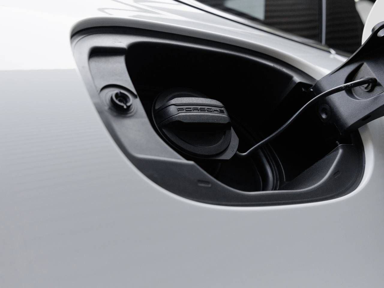 2026 Porsche Macan Macan GTS