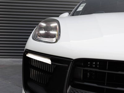 2026 Porsche Macan Macan GTS