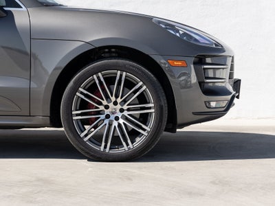 2017 Porsche Macan Macan Turbo