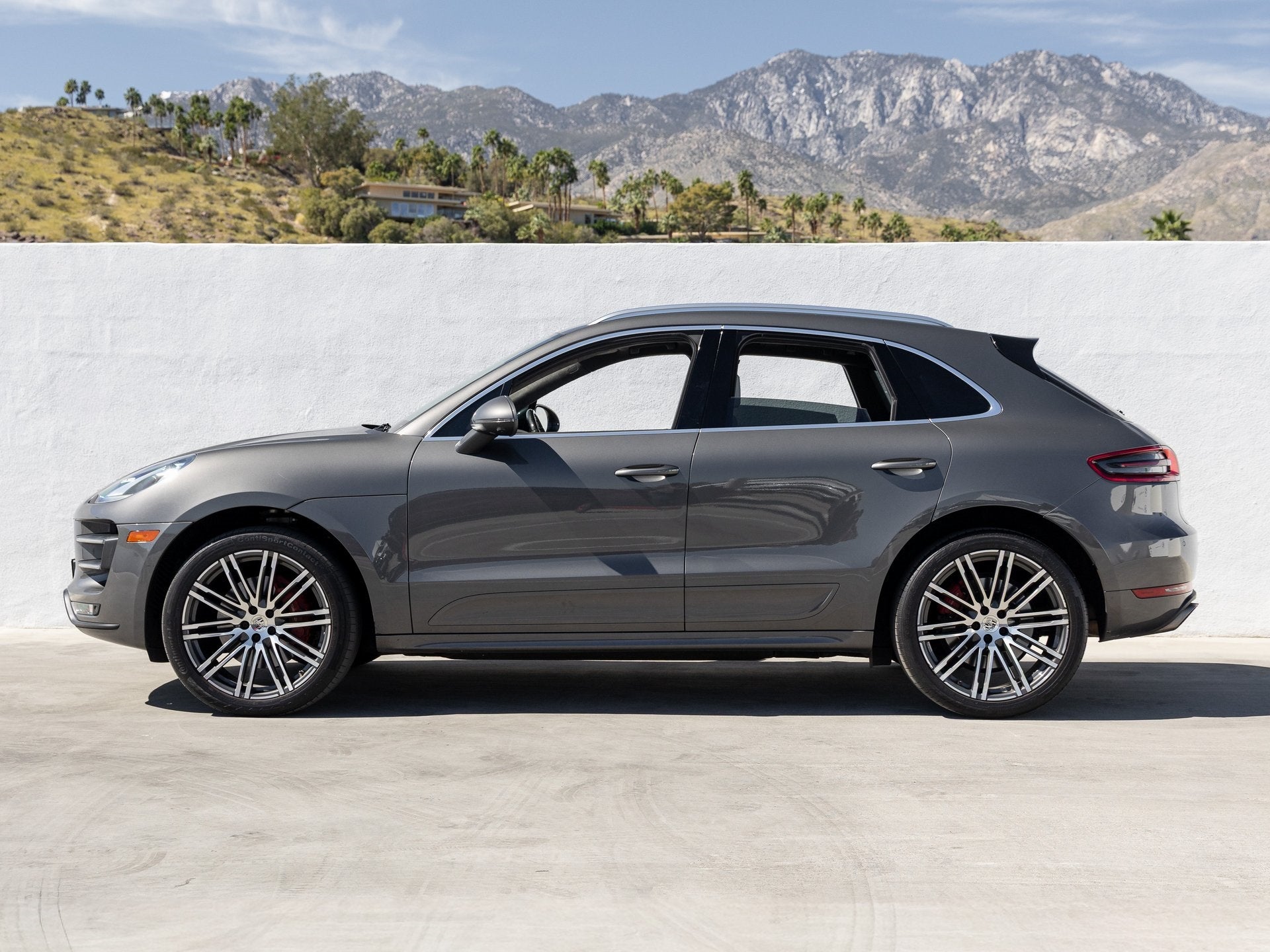 2017 Porsche Macan Macan Turbo