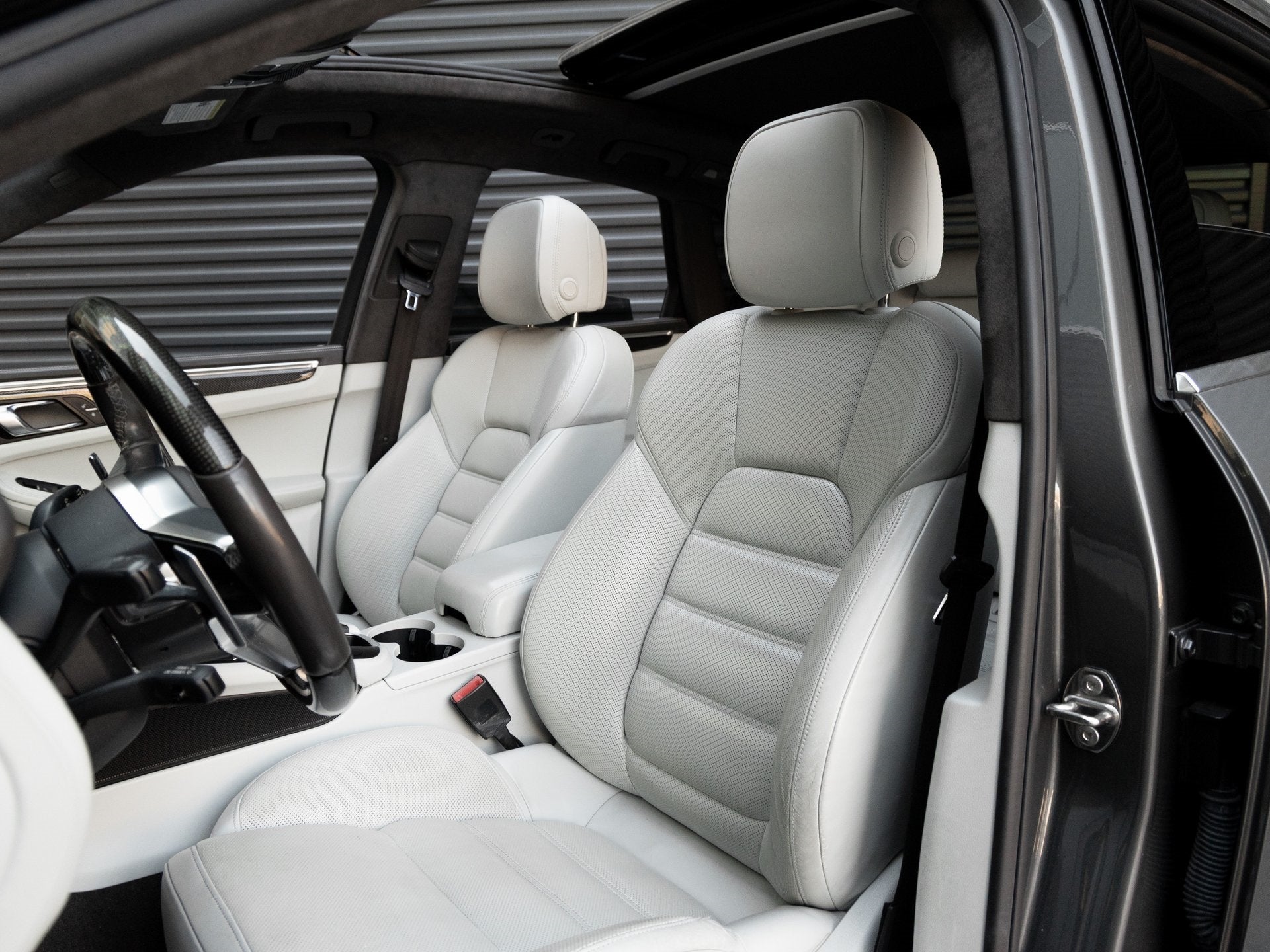 2017 Porsche Macan Macan Turbo