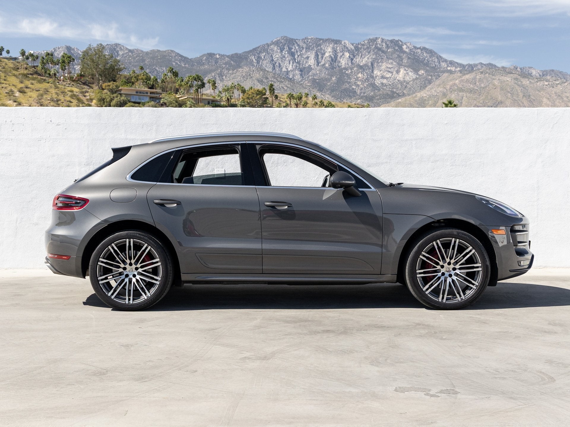 2017 Porsche Macan Macan Turbo