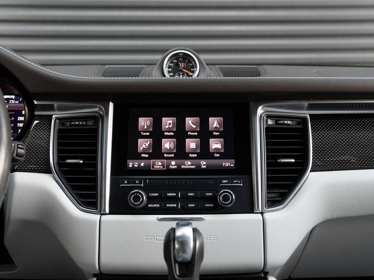 2017 Porsche Macan Macan Turbo