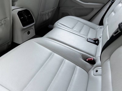 2017 Porsche Macan Macan Turbo