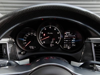 2017 Porsche Macan Macan Turbo