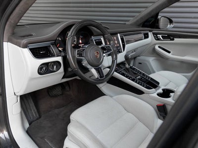 2017 Porsche Macan Macan Turbo