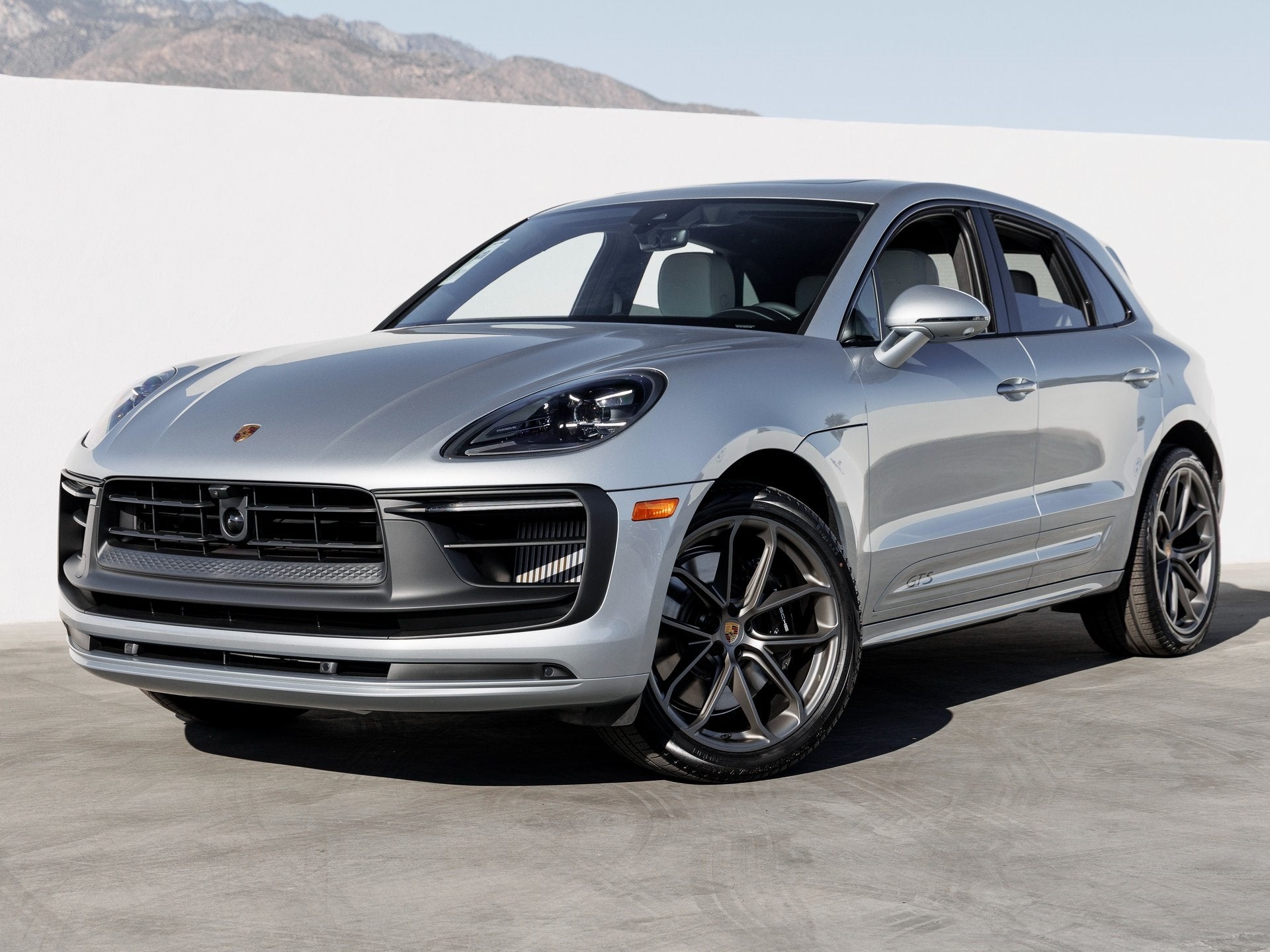 2026 Porsche Macan Macan GTS