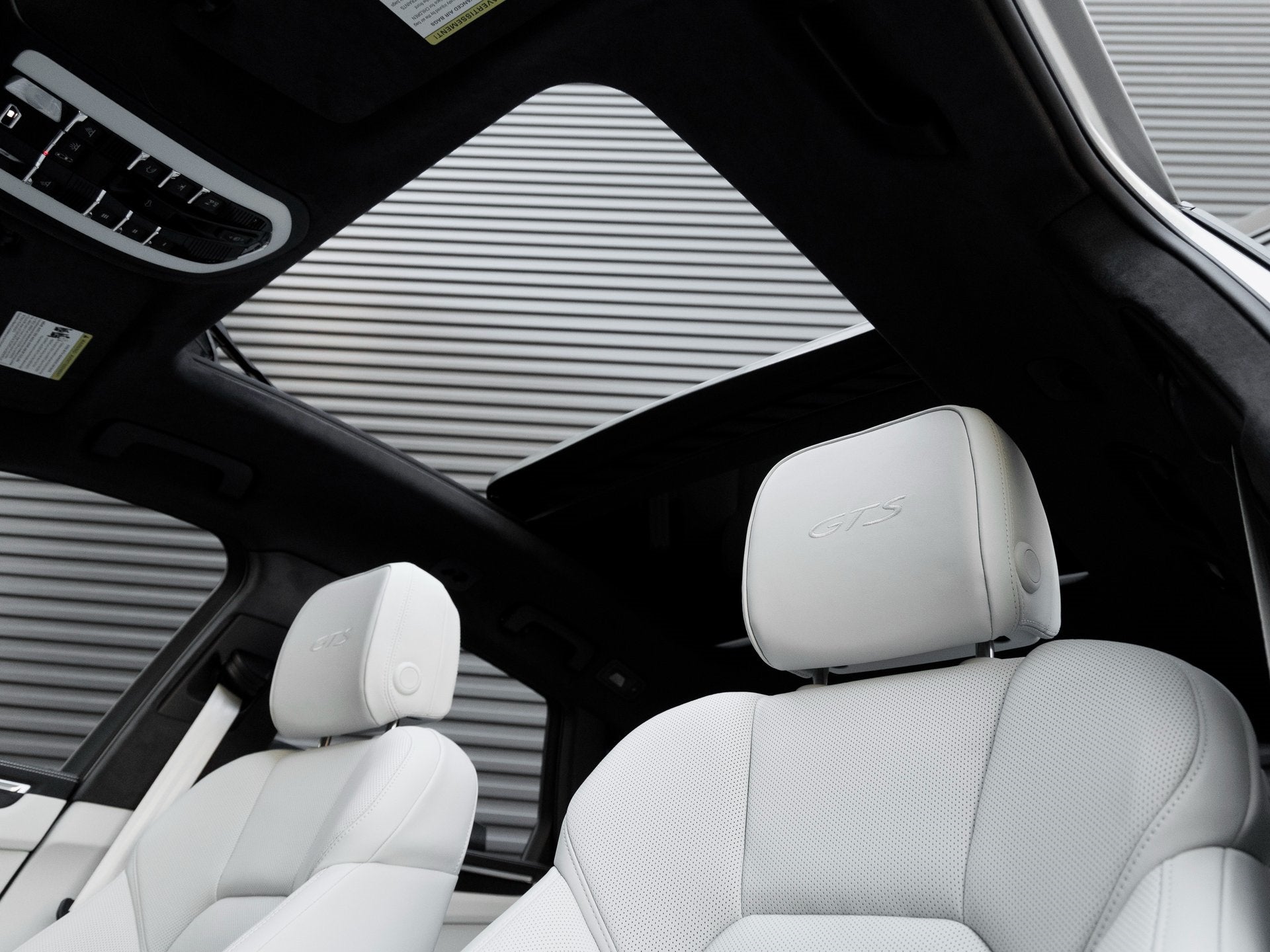 2026 Porsche Macan Macan GTS