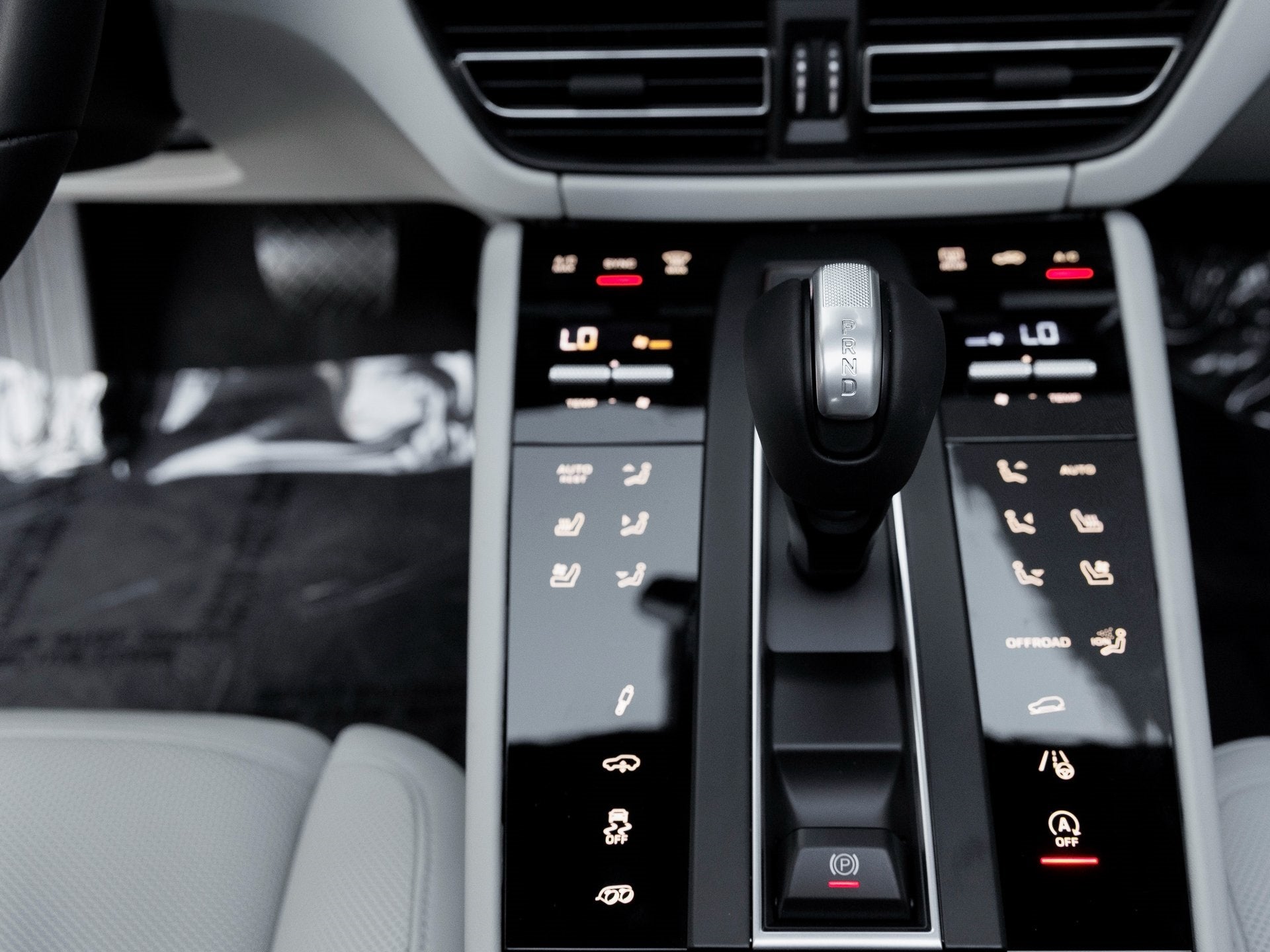 2026 Porsche Macan Macan GTS