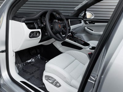 2026 Porsche Macan Macan GTS