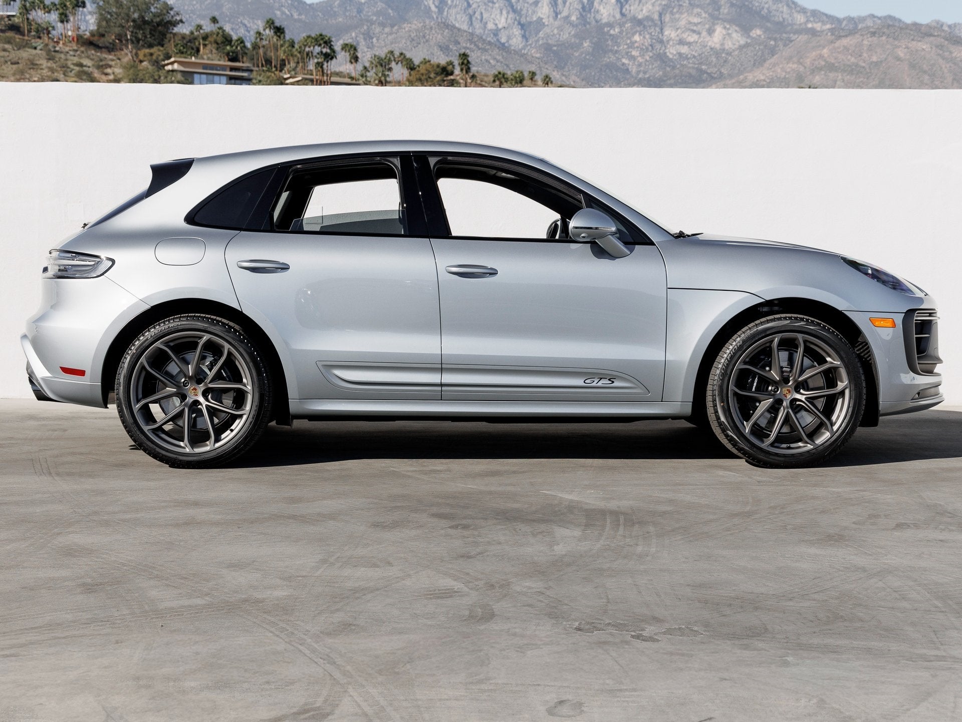 2026 Porsche Macan Macan GTS