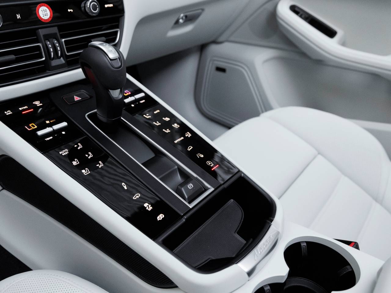 2026 Porsche Macan Macan GTS