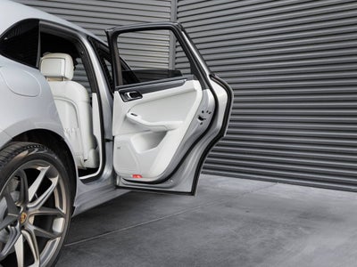 2026 Porsche Macan Macan GTS