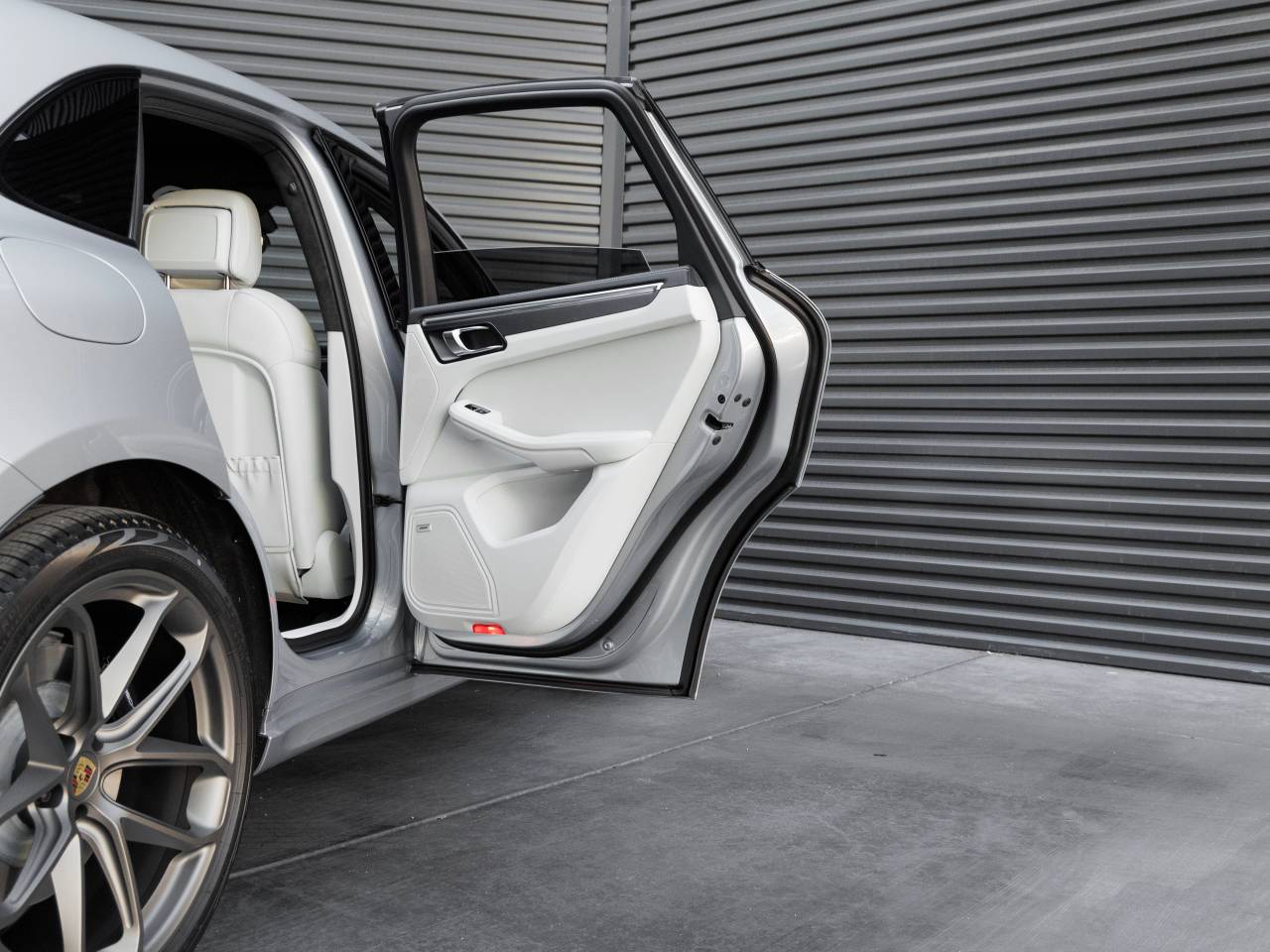 2026 Porsche Macan Macan GTS