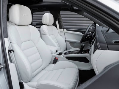 2026 Porsche Macan Macan GTS