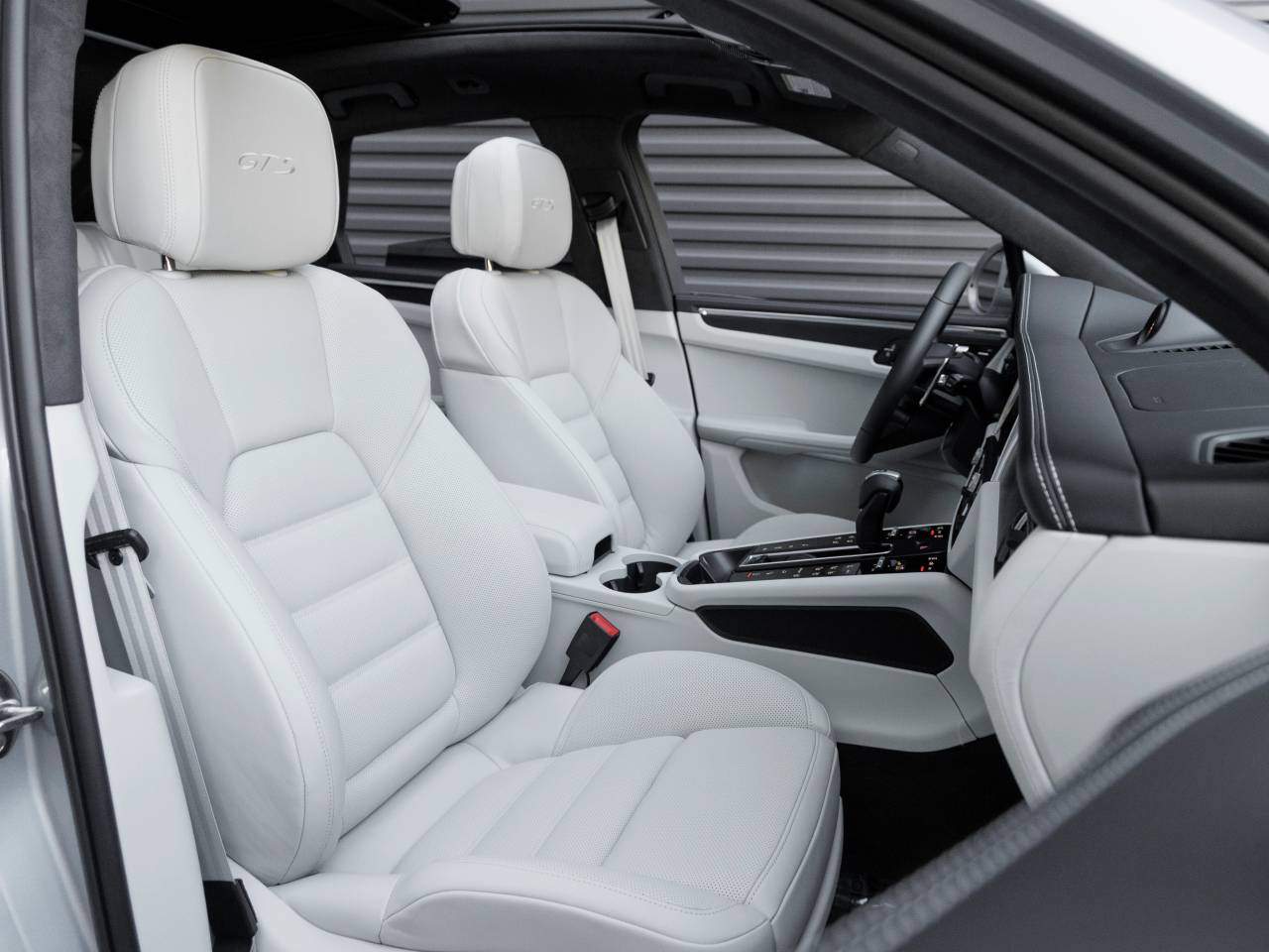 2026 Porsche Macan Macan GTS