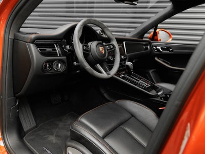2024 Porsche Macan Macan GTS (MY24)