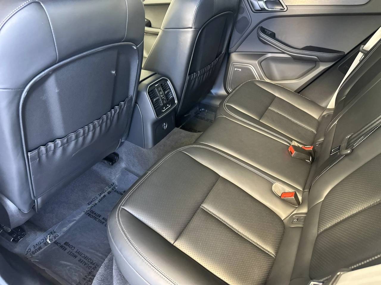 2026 Porsche Macan Macan GTS