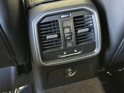 2026 Porsche Macan Macan GTS