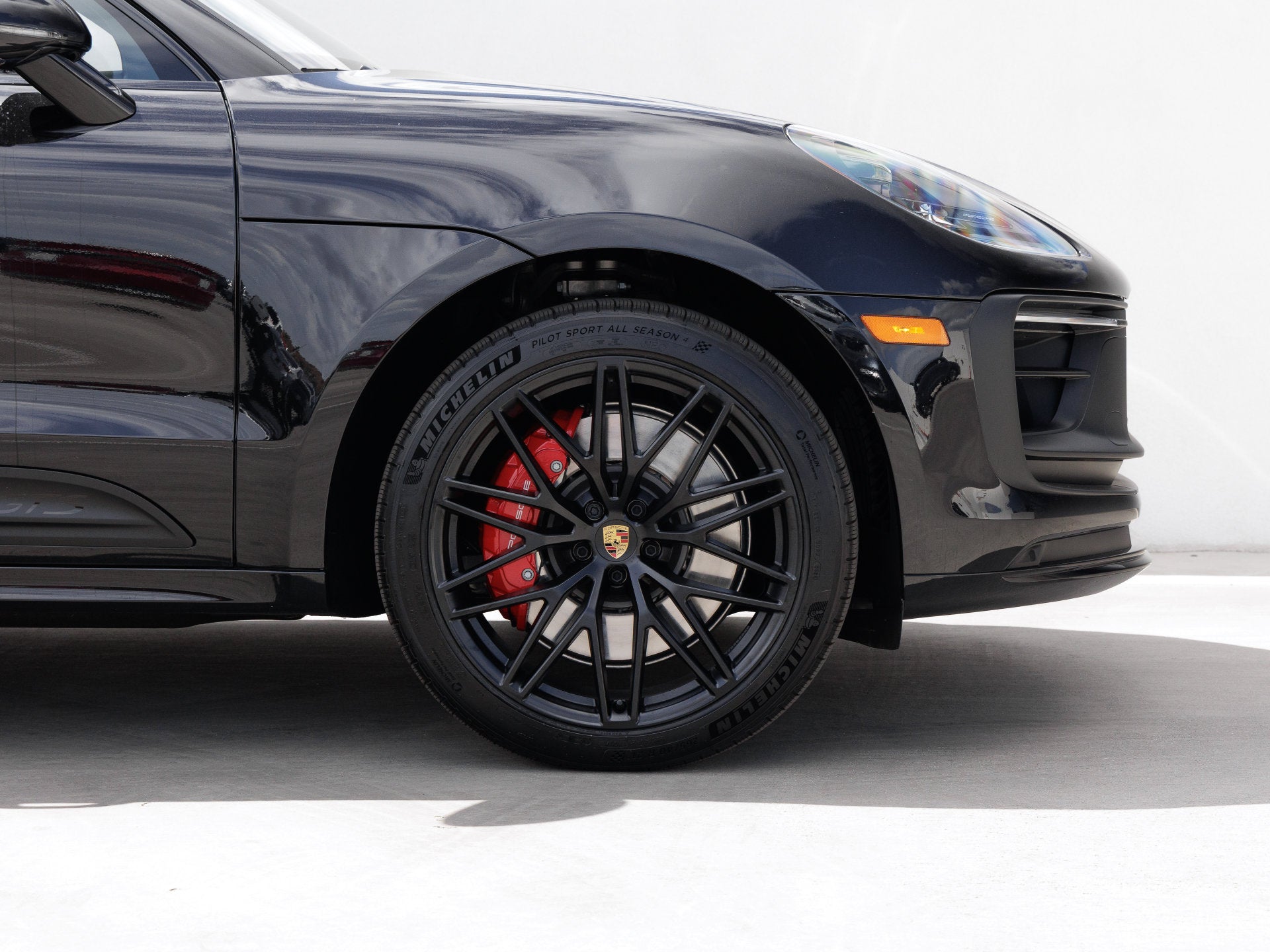 2026 Porsche Macan Macan GTS