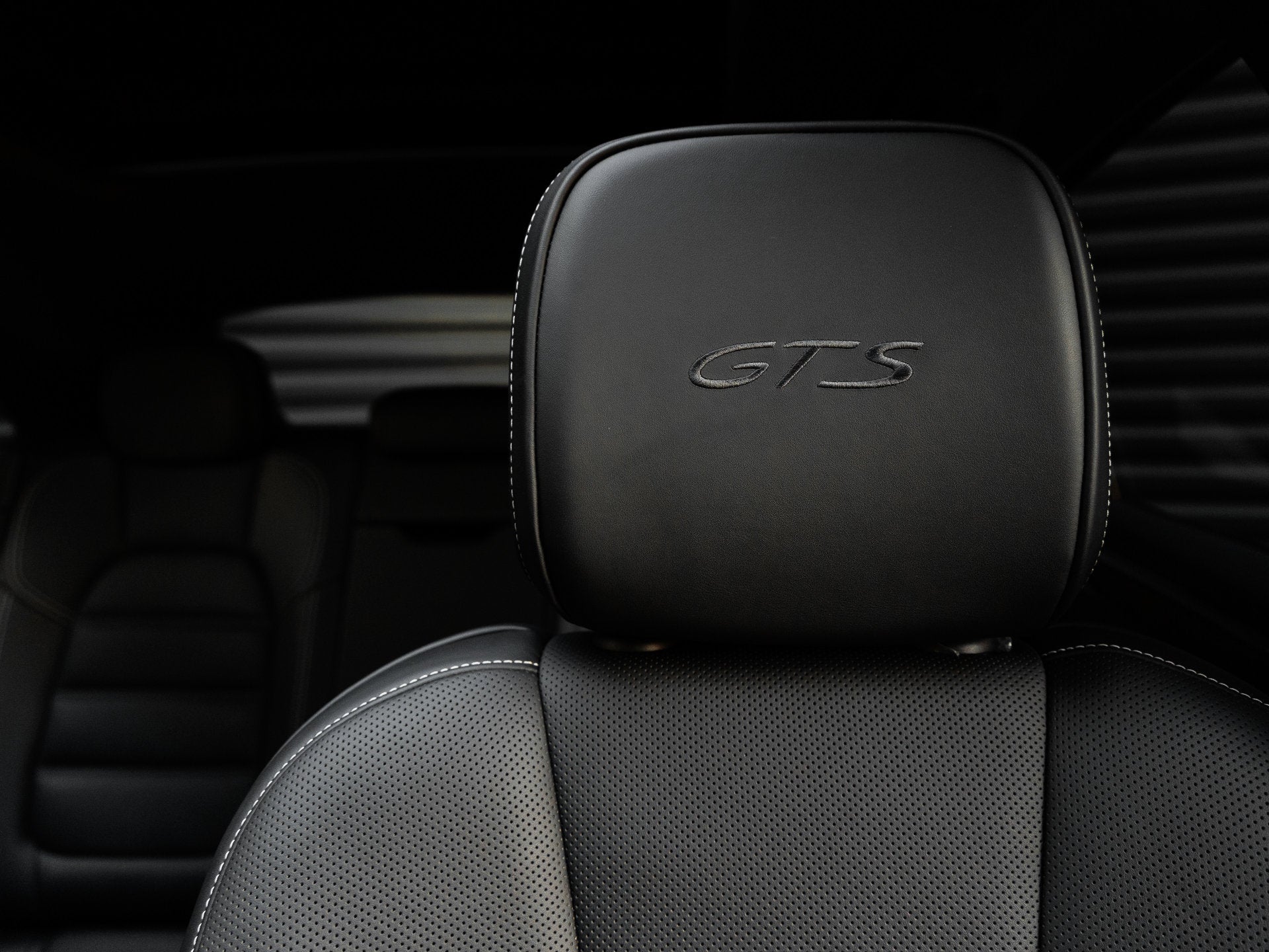 2026 Porsche Macan Macan GTS