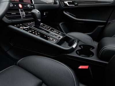 2026 Porsche Macan Macan GTS