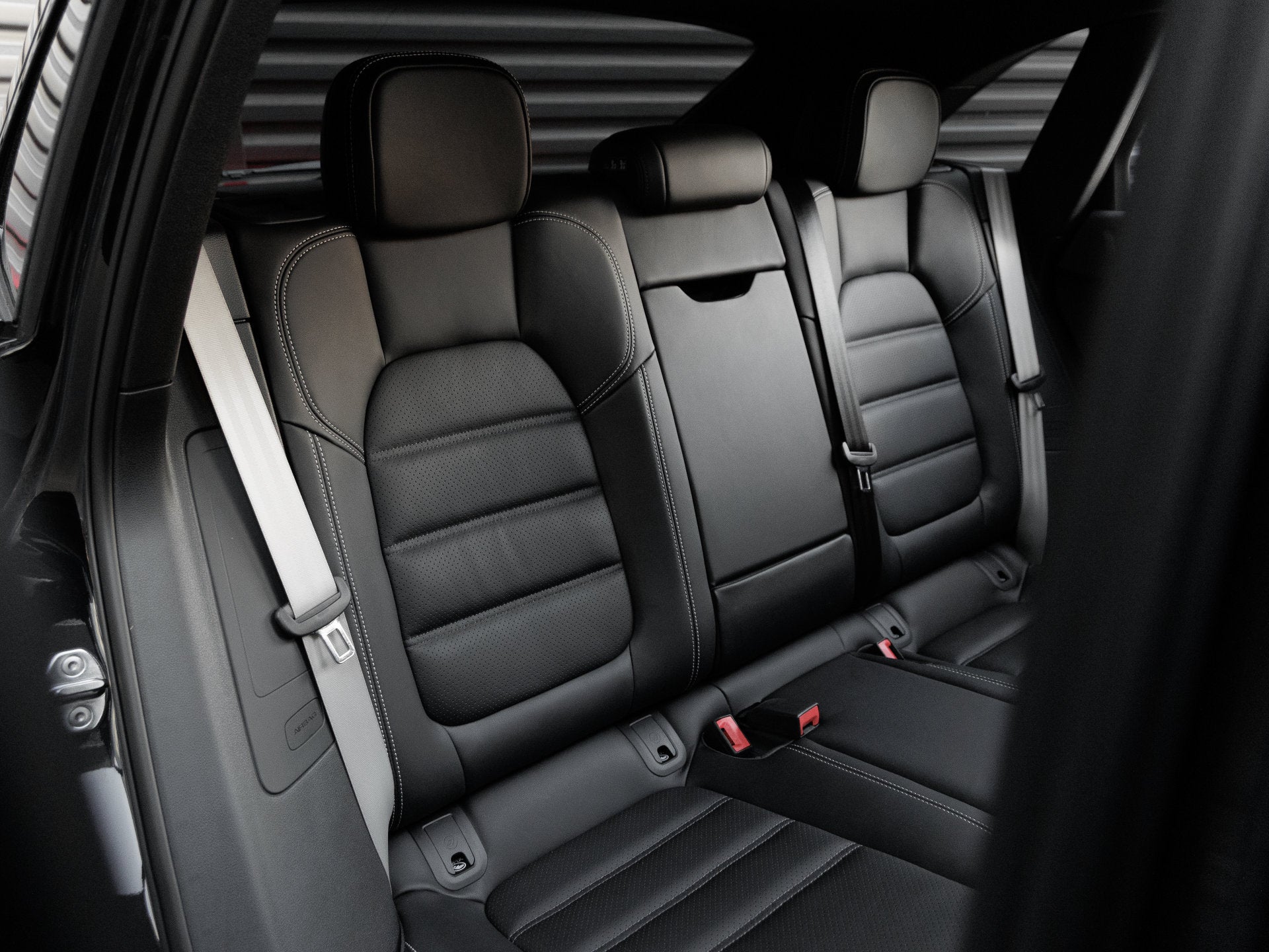 2026 Porsche Macan Macan GTS