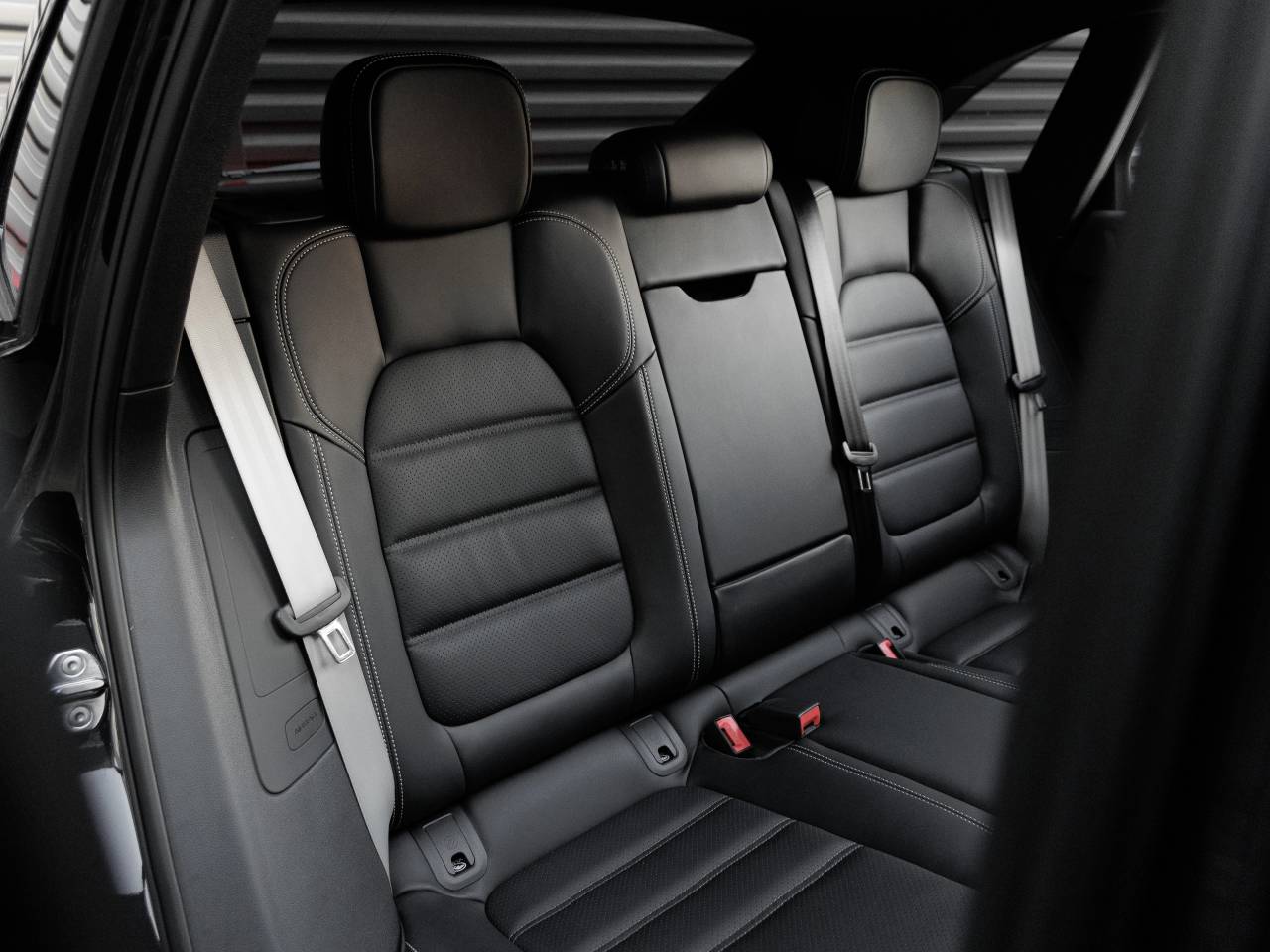 2026 Porsche Macan Macan GTS
