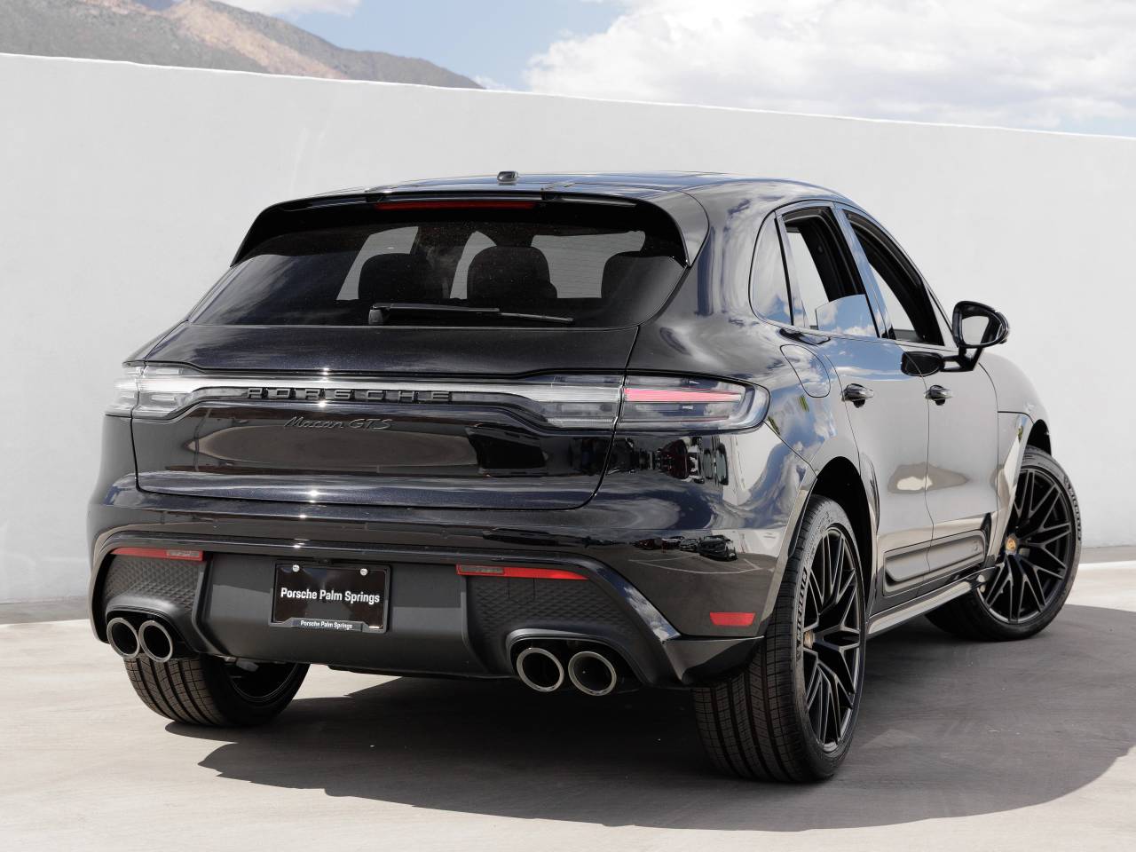 2026 Porsche Macan Macan GTS