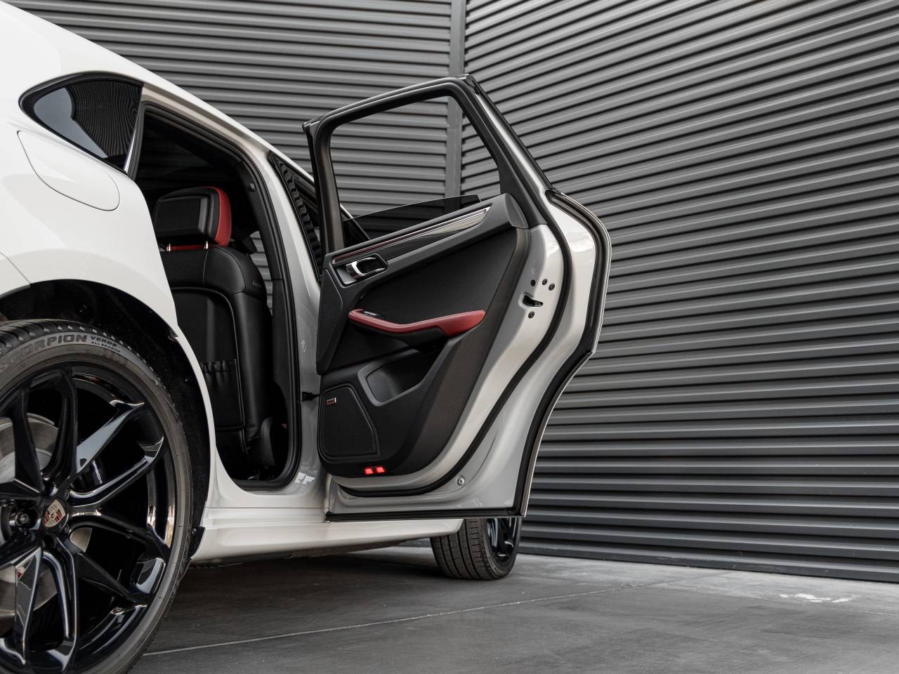 2026 Porsche Macan GTS