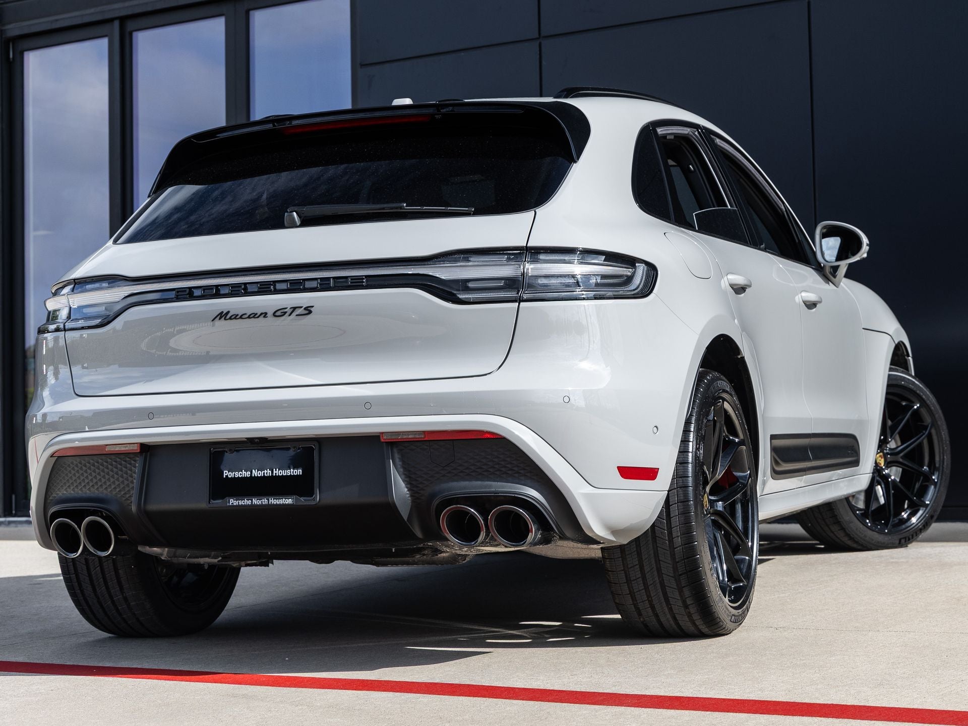 2026 Porsche Macan GTS