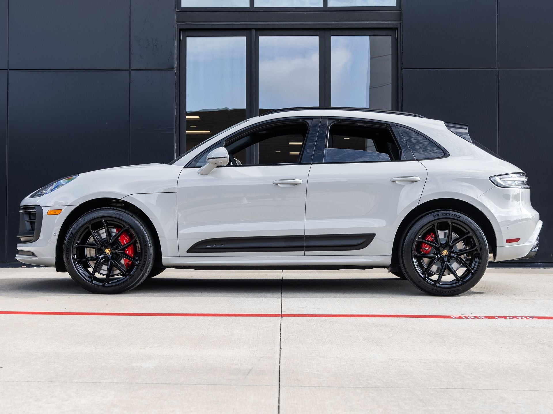 2026 Porsche Macan GTS